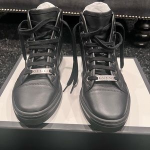 Nero (black) Gucci High Top Miro’soft sneaker